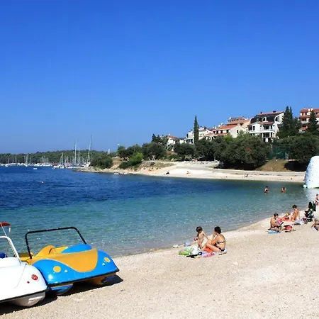 Διαμέρισμα With A Parking Space - 15582 *