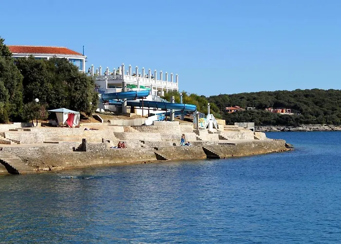 With A Parking Space - 15582 Πούλα