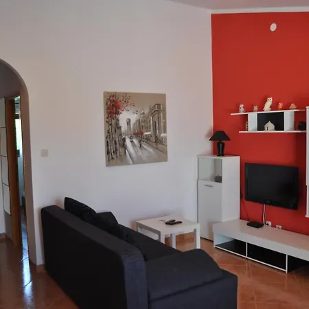 With A Parking Space - 15582 Daire *